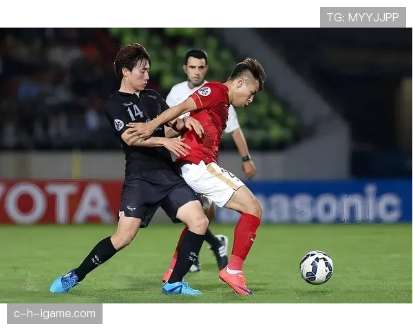 西甲新星闪耀赛场，助力西班牙足球再攀高峰