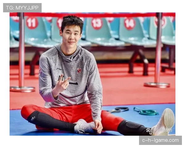 郭昊文球场上像邻家小哥，场下随手一掏名表那画面…